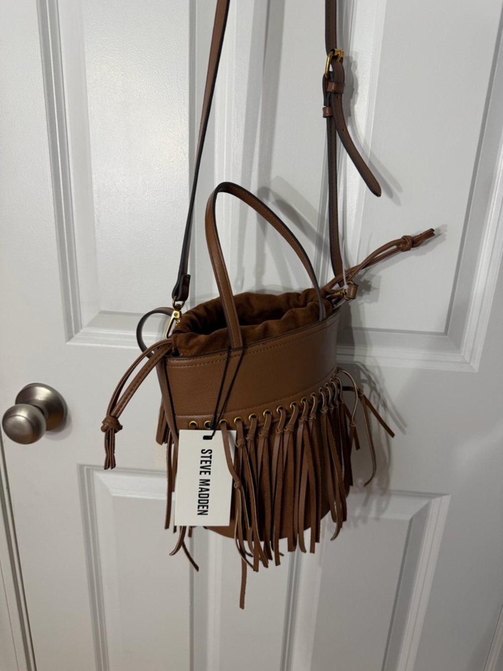 Steve Madden Tan Fringe Bucket Bag Adjustable Strap Detachable Insert Crossbody - Picture 7 of 15